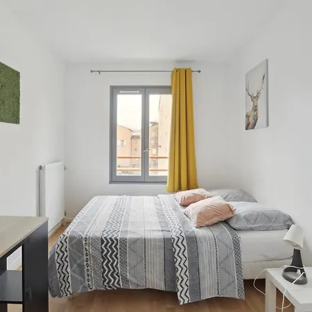 Budget Spacious Apart With Terrace * Mantes-la-Jolie